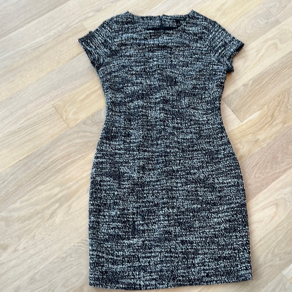 Black and white banana republic dress size 2